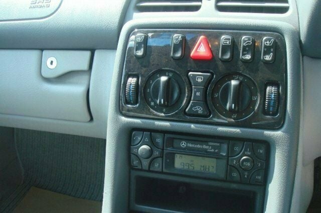 Used Mercedes CLK230 Avantgarde 197 HP (144 kW) 2002 Coupe