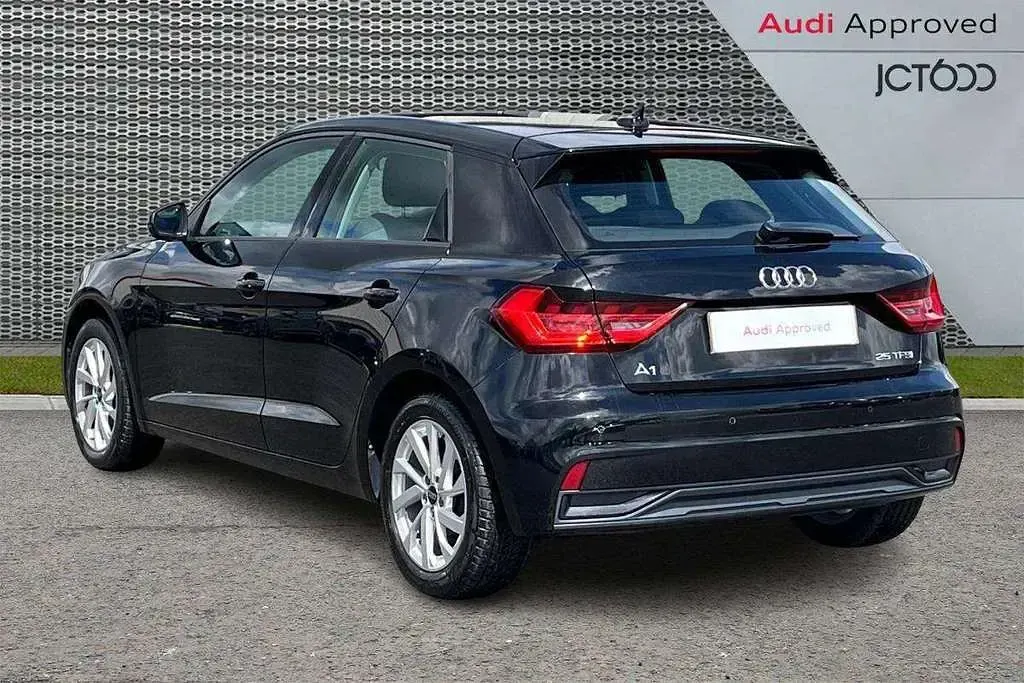 Used Audi A1 Sport 94 HP (69 kW) 2023 Black SUV