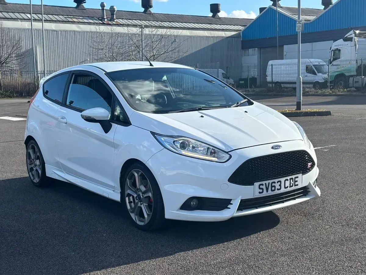 Gebraucht Ford Fiesta ST 2013 Weiß Kleinwagen