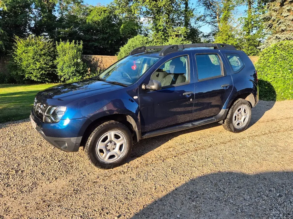 Used Dacia Duster Ambiance 114 HP (83 kW) 2018 Blue SUV