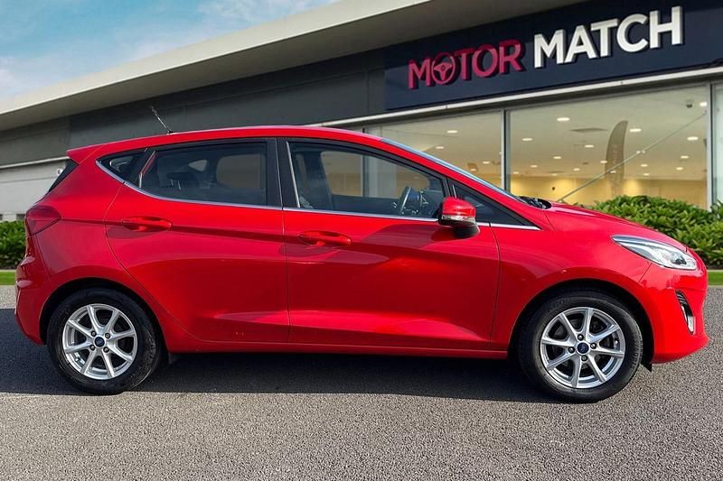 Used Ford Fiesta Zetec 2018 Red Hatchback
