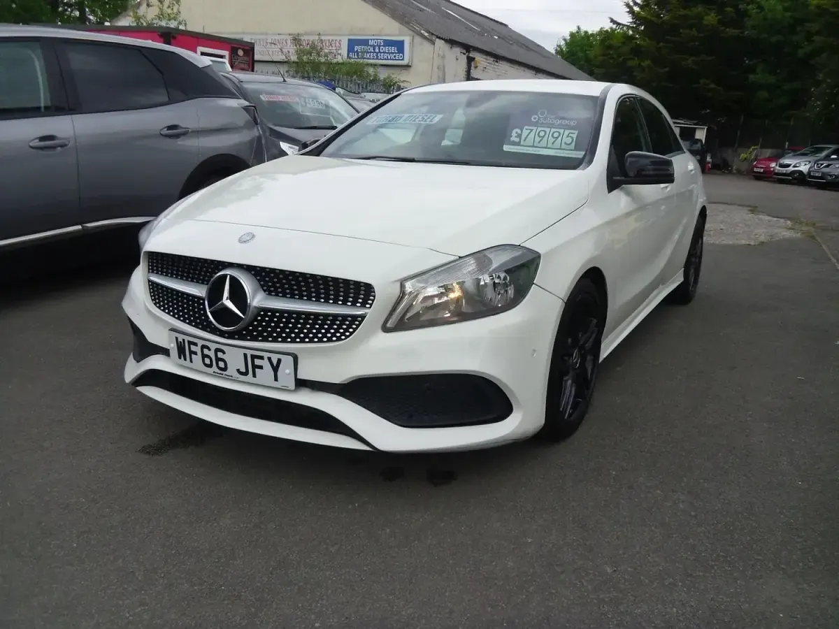 Used Mercedes A180 Executive 2016 White Hatchback