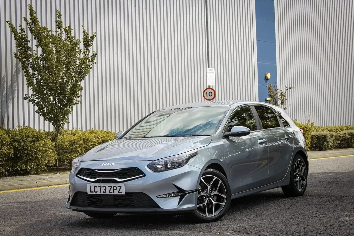 Used Kia Ceed 2023 Silver Hatchback