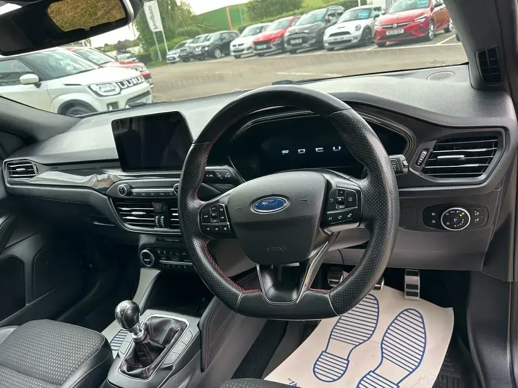 Used Ford Focus ST-Line X 125 HP (91 kW) 2021 Blue Hatchback
