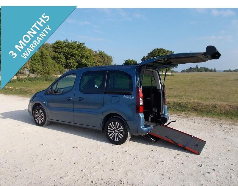 Used Peugeot TePee 2016 Blue MPV