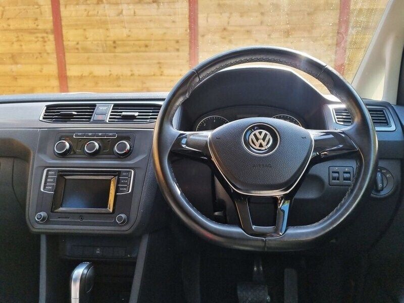 Image 2/4
