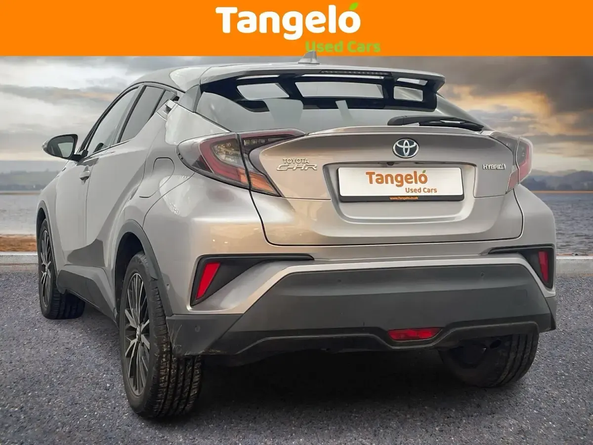 Used Toyota C-HR 122 HP (89 kW) 2018 Silver SUV