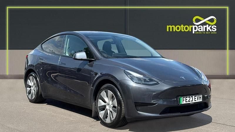 Grey metallic Used 2023 Tesla Model Y SUV | £26,000 (Fair price) - Image 1/2