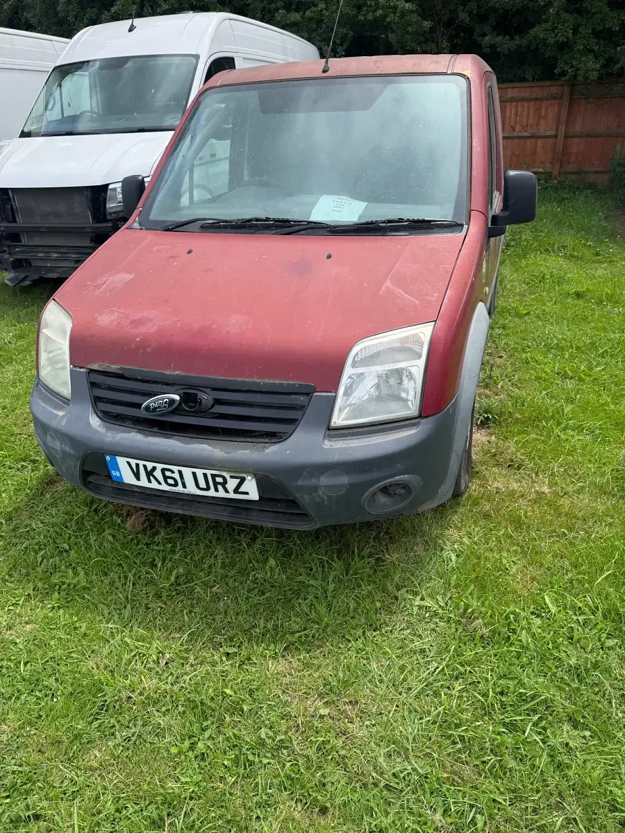 Used Ford Transit 75 HP (55 kW) 2011 Red Van