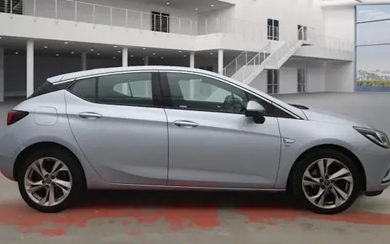 Usado Vauxhall Astra SRi 150 HP (110 kW) 2019 Citadino