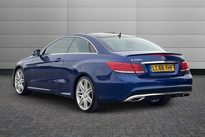 Used Mercedes E220 AMG line 177 HP (130 kW) 2017 Blue Coupe