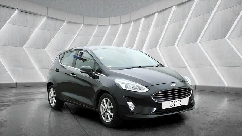 Used Ford Fiesta Zetec 100 HP (73 kW) 2018 Black Hatchback