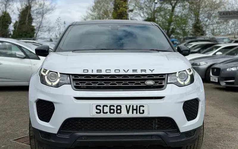 Used Land Rover Discovery 5 Landmark 179 HP (131 kW) 2019 SUV