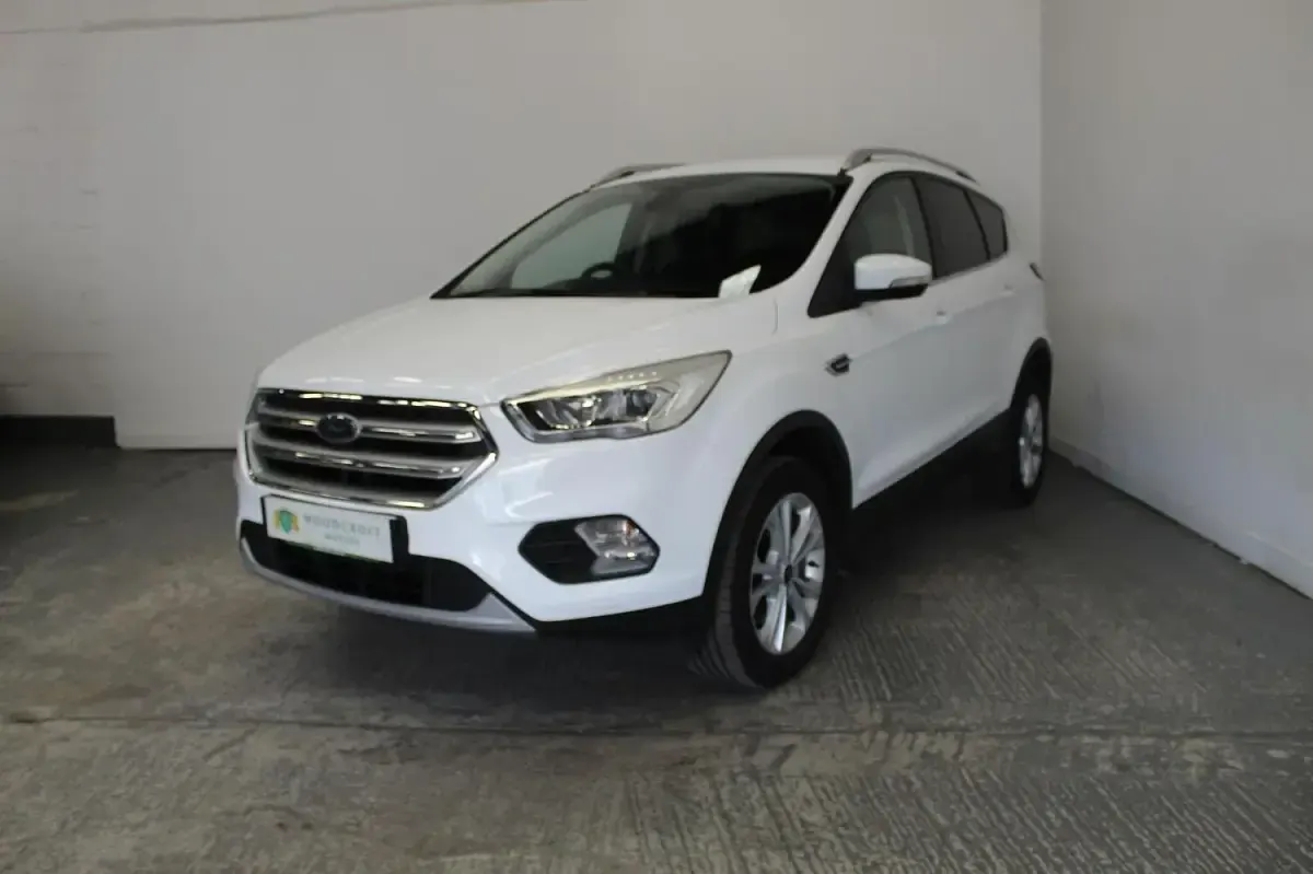Used Ford Kuga Titanium 120 HP (88 kW) 2018 White SUV