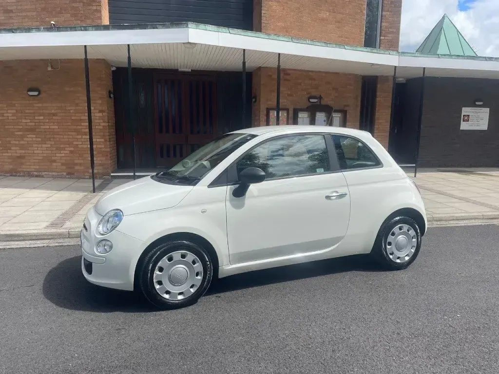 Gebraucht Fiat 500 Pop 69 PS (50 kW) 2013 Weiß Kleinwagen