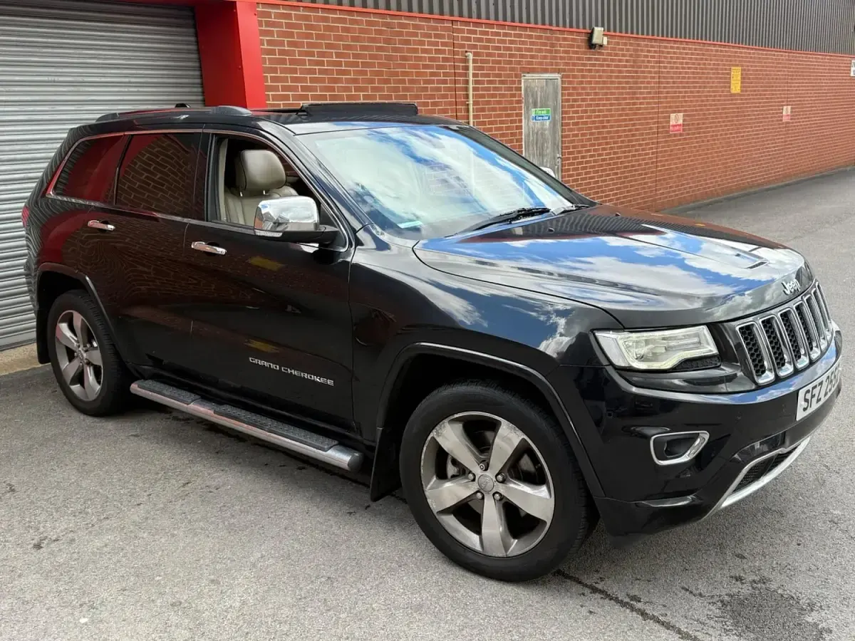 Used Jeep Grand Cherokee Overland 2014 Black SUV