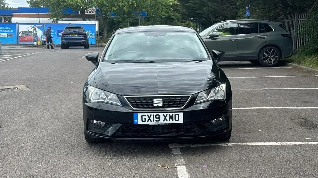 Used Seat Leon SE Dynamic 2019 Black Hatchback