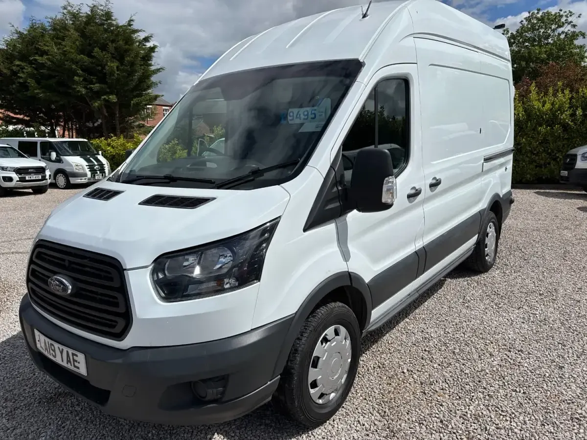 Używany Ford Transit 130 KM (95 kW) 2019 Biały Van
