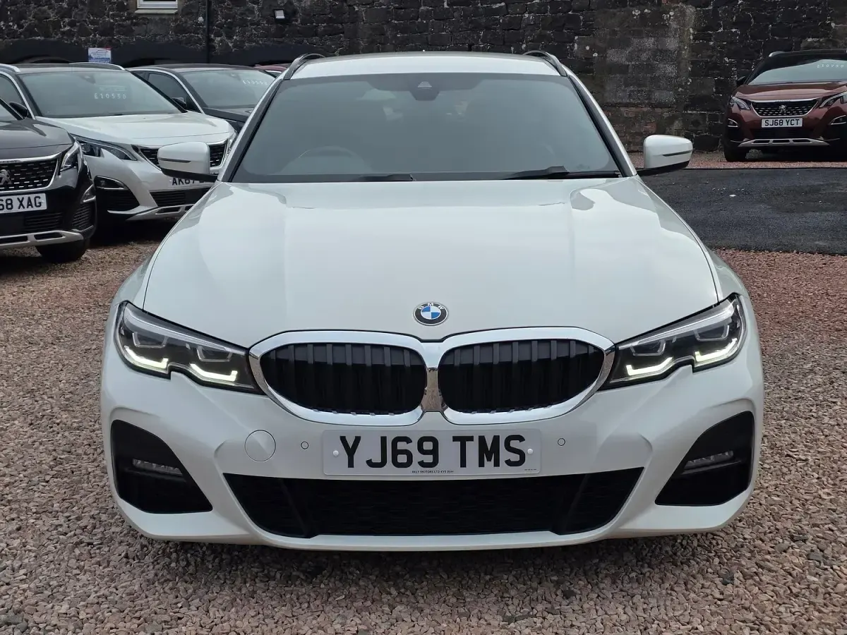 Used BMW 320 M Sport 190 HP (139 kW) 2020 White Estate