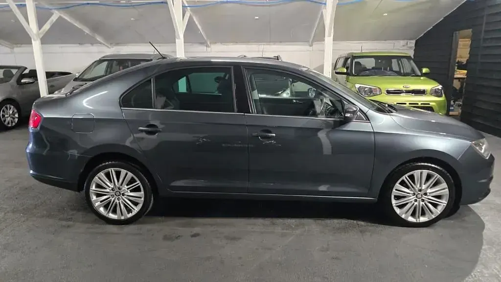 Used Seat Toledo XCELLENCE 110 HP (80 kW) 2018 Grey Hatchback