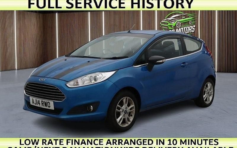 Usado Ford Fiesta Zetec 105 HP (77 kW) 2015 Citadino