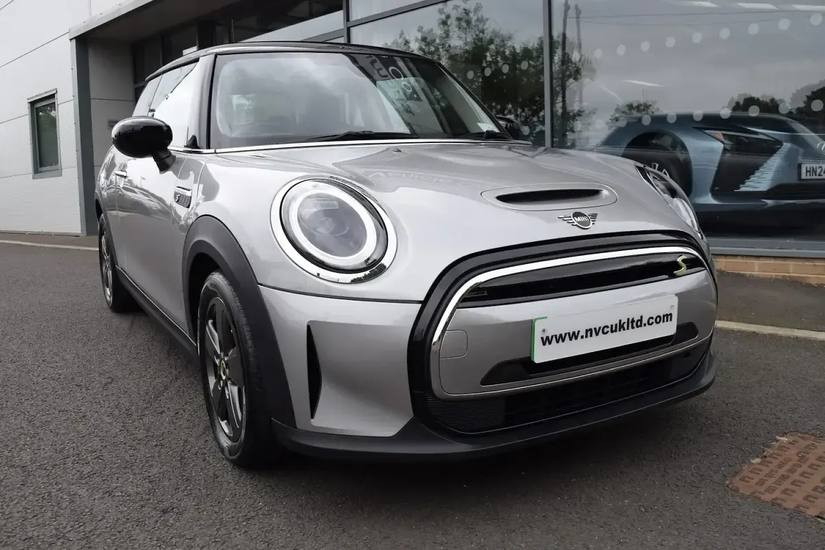 Used Mini Cooper S Hatch 135 kW (184 HP) 2023 Silver Hatchback