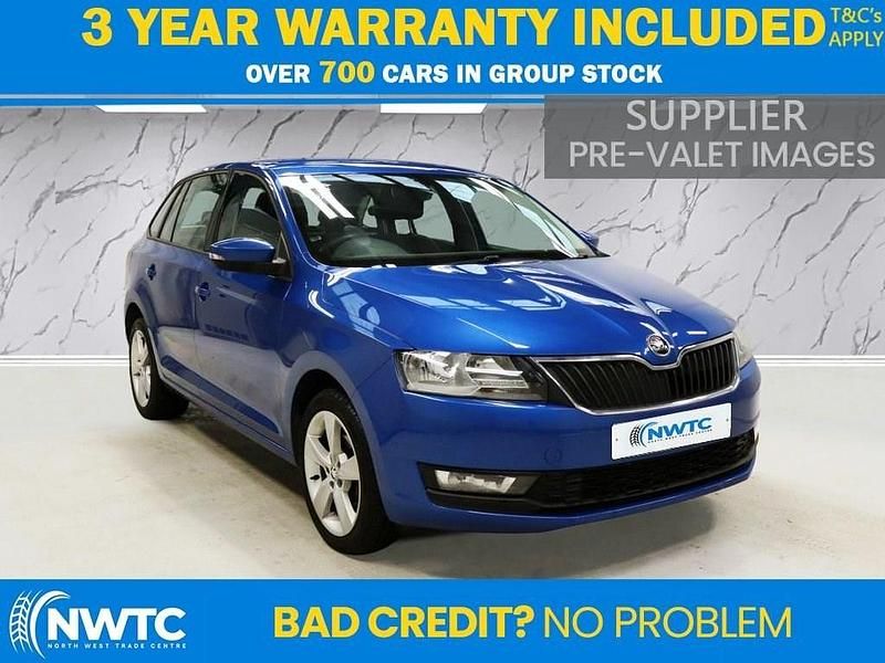 Blue Used 2017 Skoda Rapid SE Hatchback | £8,295 (Fair price) - Image 1/4