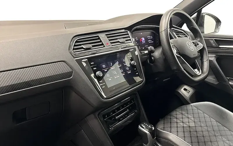 Used VW Tiguan R-line 245 HP (180 kW) 2023 Black SUV