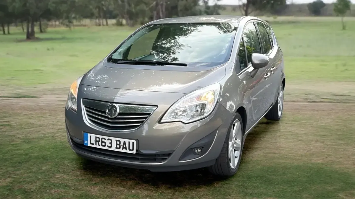 Used Vauxhall Meriva 2013 Brown MPV