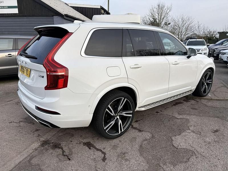 Used Volvo XC90 R-Design Pro 235 HP (172 kW) 2019 White SUV