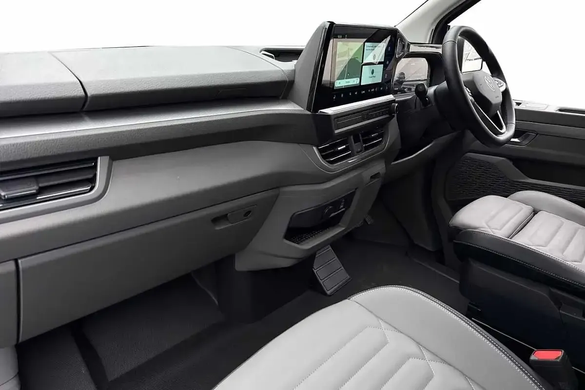New VW T7 Pro 148 HP (108 kW) 2026 Grey Van