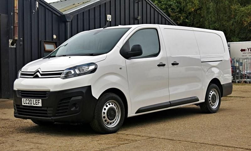 White Used 2020 Citroën Dispatch MPV | £8,495 (Good price) - Image 1/3