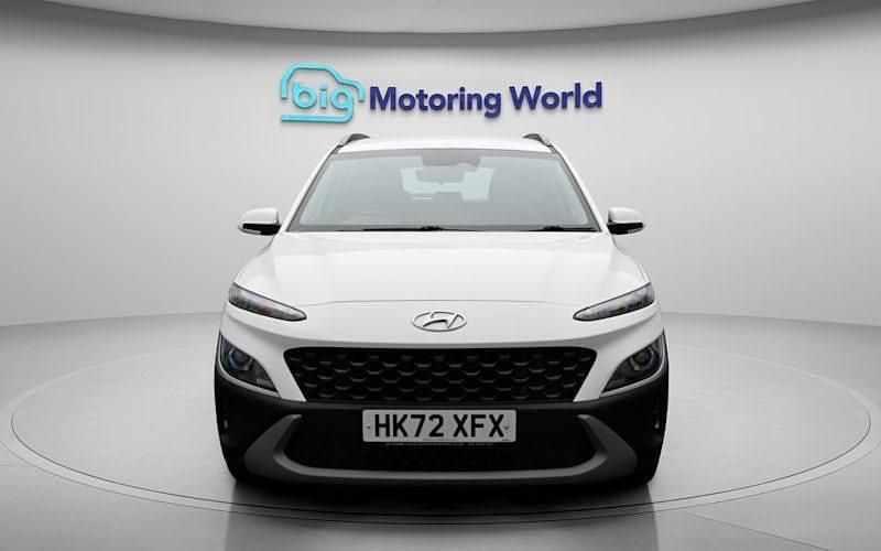 Gebraucht Hyundai Kona SE 120 PS (88 kW) 2022 Weiß SUV