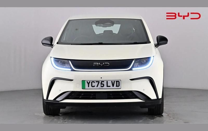 Used BYD Dolphin Comfort 147 kW (200 HP) 2025 White Hatchback