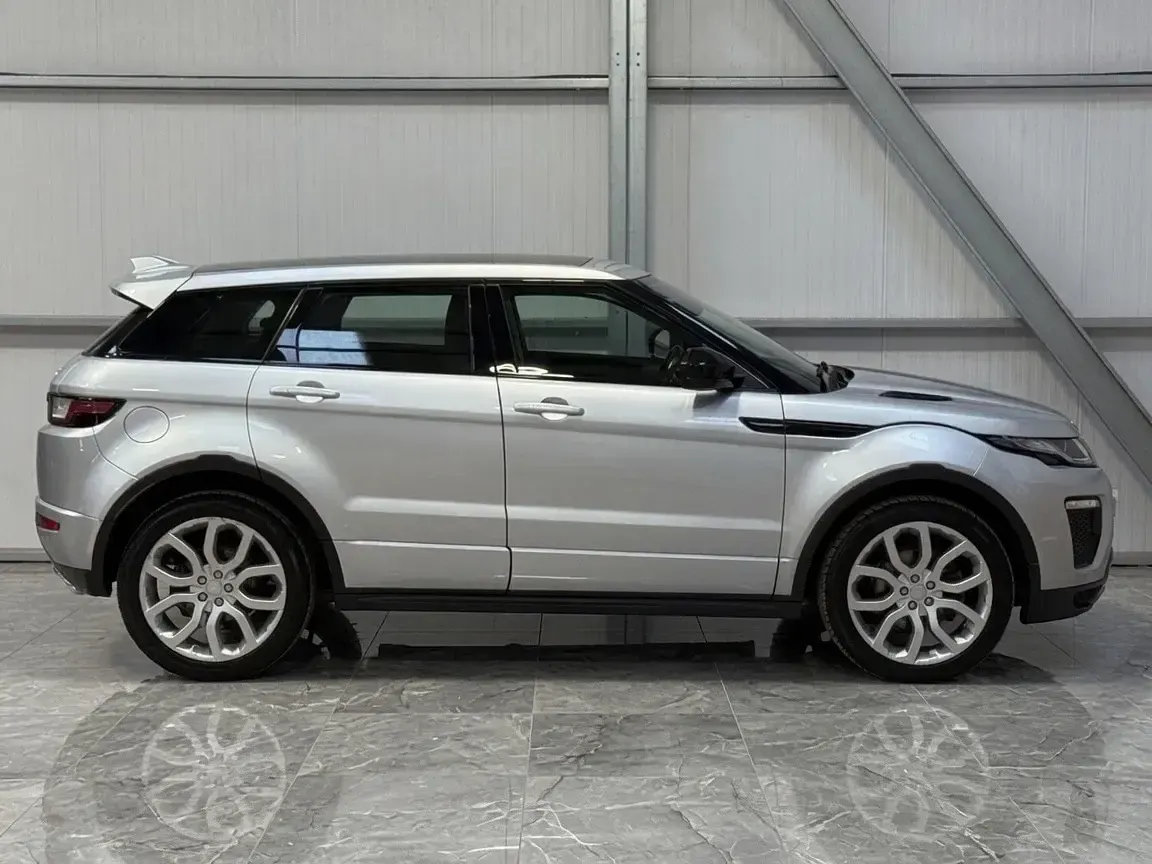Used Land Rover Range Rover evoque HSE Dynamic 180 HP (132 kW) 2016 Silver Estate