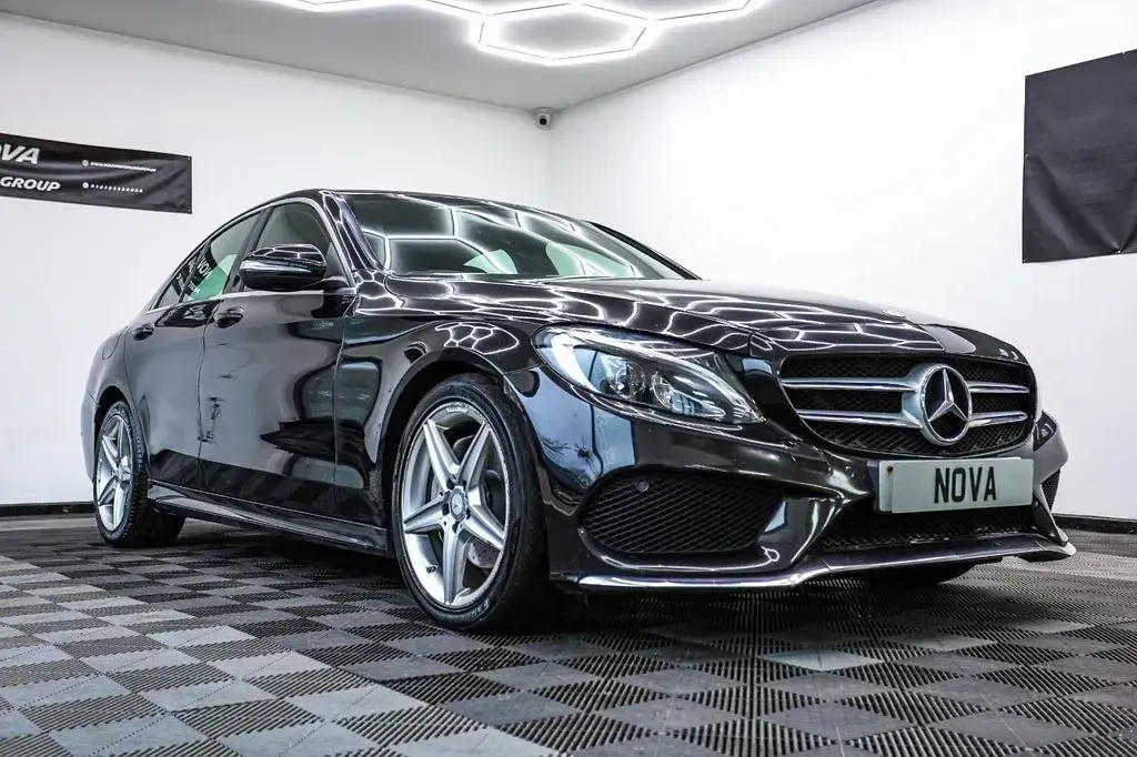 Używany Mercedes C220 AMG line 170 KM (125 kW) 2015 Czarny Sedan/Limuzyna