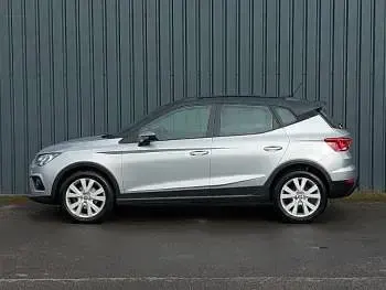 Used Seat Arona SE Technology 95 HP (69 kW) 2020 Silver SUV