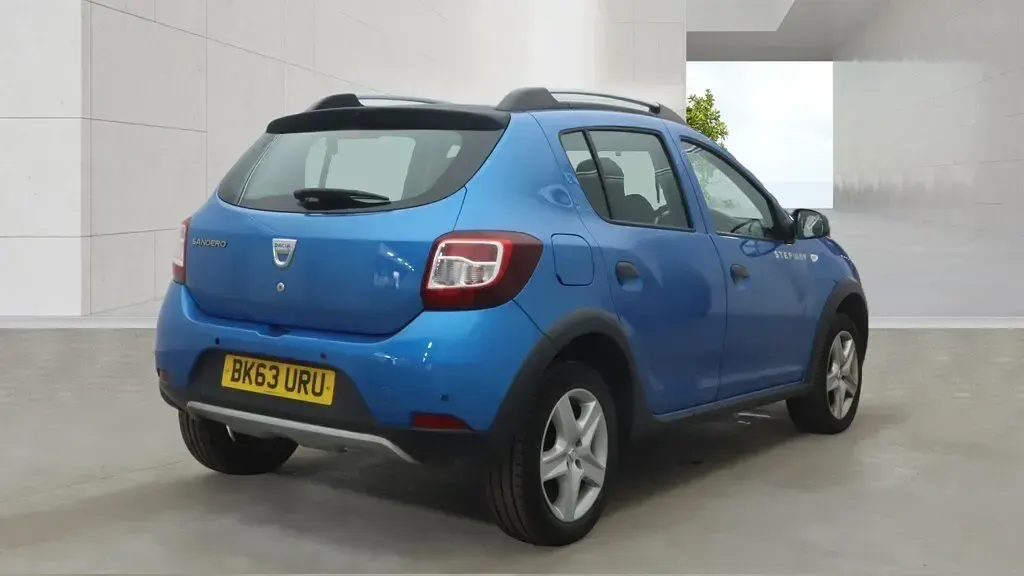 Used Dacia Sandero Ambiance 90 HP (66 kW) 2013 Blue Hatchback
