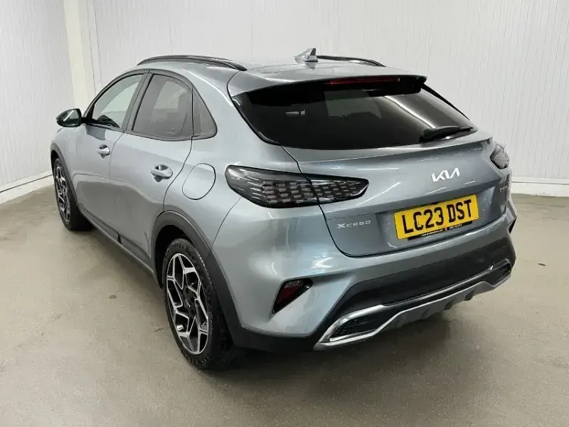 Używany Kia XCeed GT-Line 2023 Srebrny SUV
