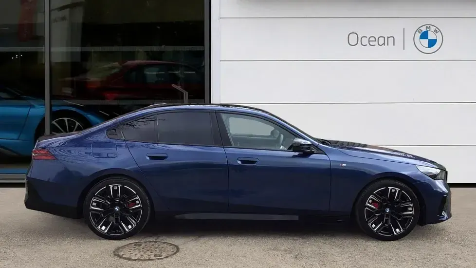 Used BMW i5 Comfort Edition 436 kW (593 HP) 2025 Blue