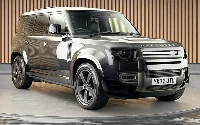 Used Land Rover Defender HSE Dynamic 250 HP (183 kW) 2023 SUV