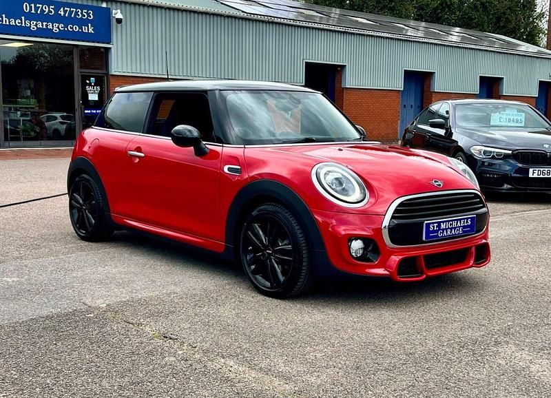 Used Mini Cooper Hatch 2019 Red Hatchback
