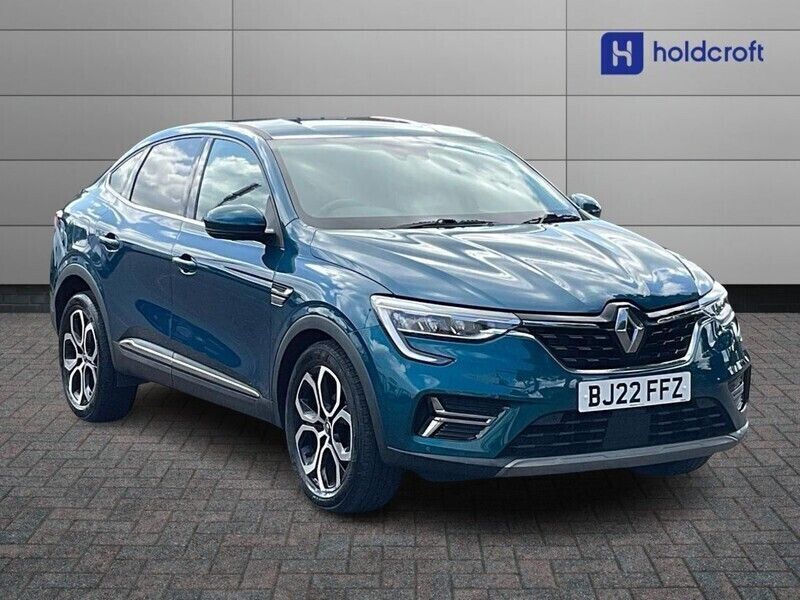 Metallic zanzibar blue Used 2022 Renault Arkana SUV | £14,695 (Fair price) - Image 1/3