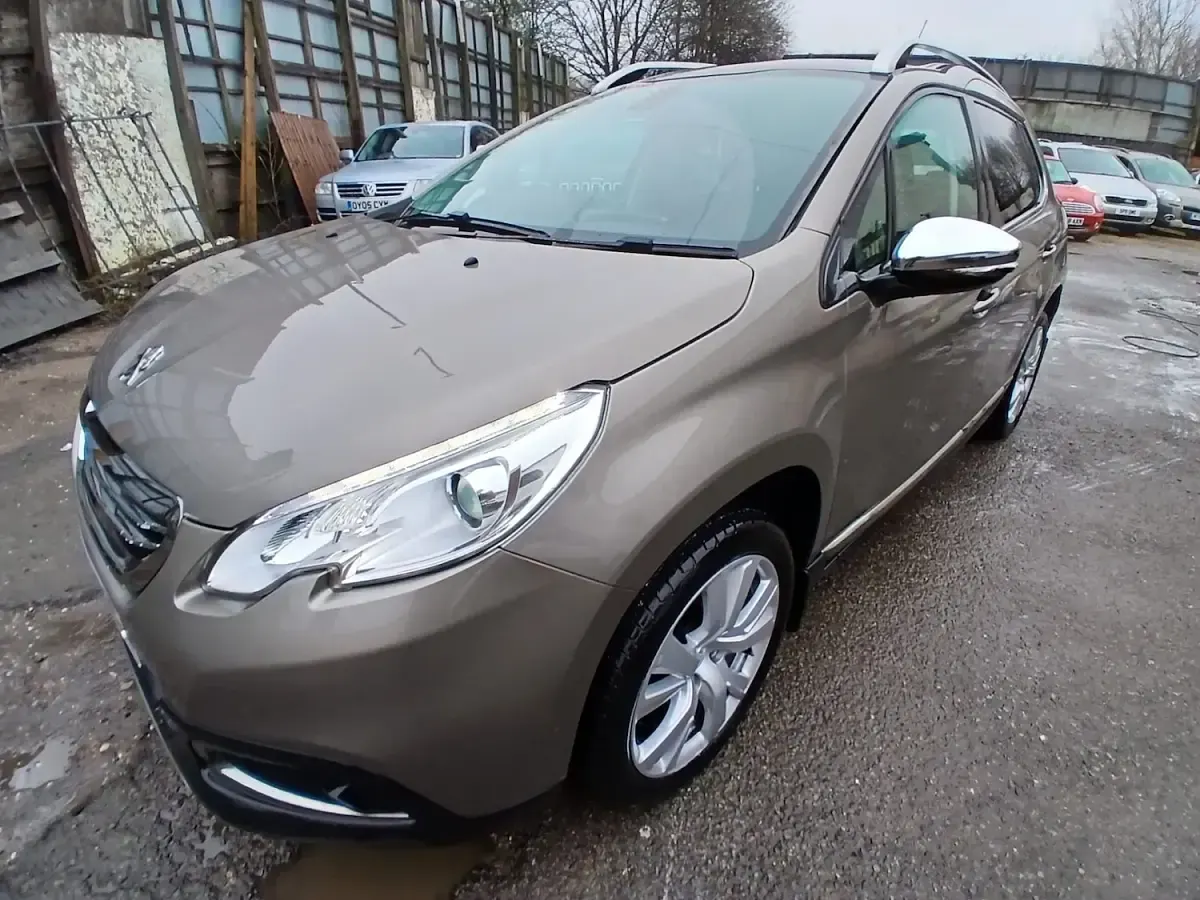Used Peugeot 2008 Allure 92 HP (67 kW) 2015 Grey SUV