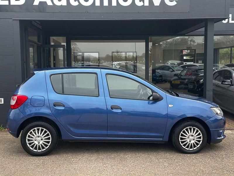 Used Dacia Sandero Ambiance 2013 Blue Hatchback