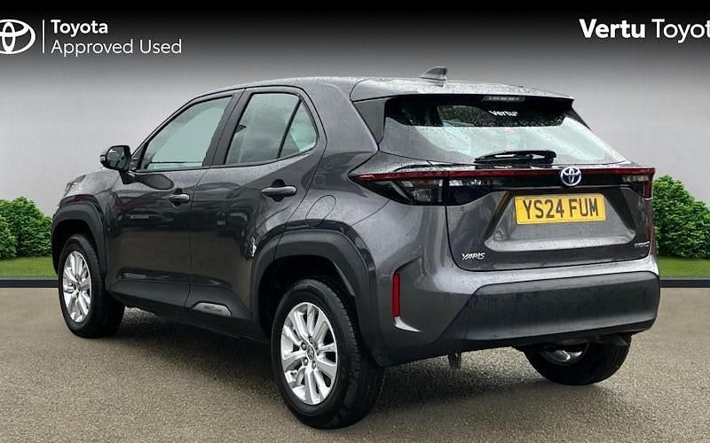 Used Toyota Yaris Hybrid 116 HP (85 kW) 2026 Estate