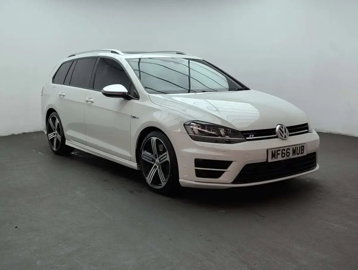 Used VW Golf VII R 295 HP (216 kW) 2016 White Estate
