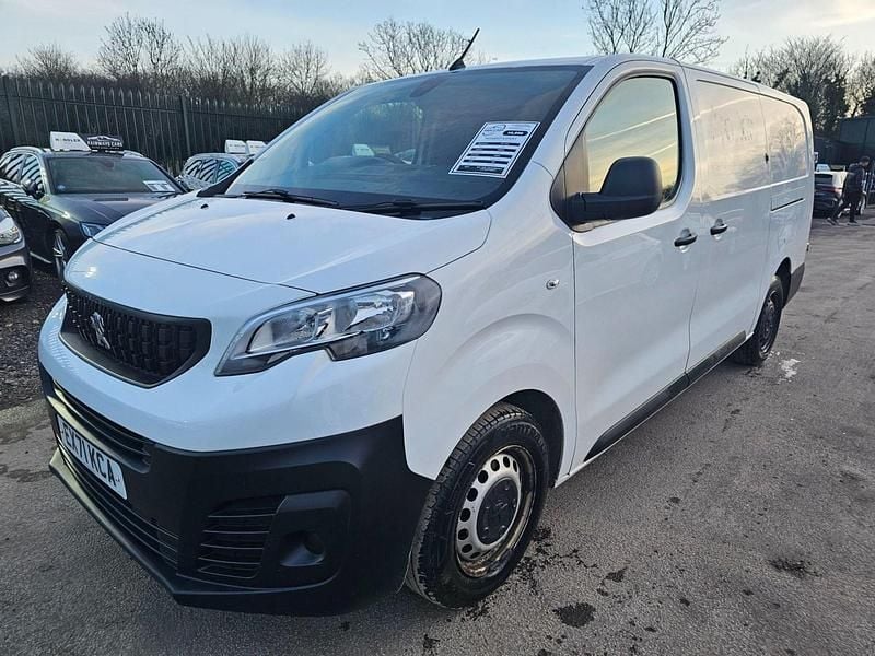 Used Peugeot Expert Premium 142 HP (104 kW) 2021 White Van