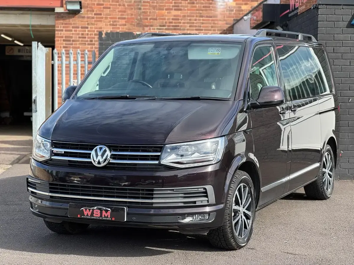 Used VW Caravelle Executive 199 HP (146 kW) 2016 Mauve/purple Van