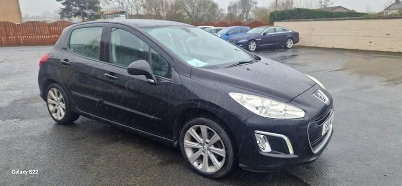Used Peugeot 308 Active 120 HP (88 kW) 2011 Black Hatchback